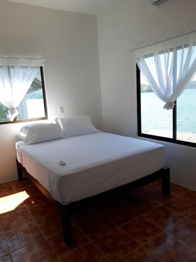 Vista Castillo Hotel Golfito Eksteriør bilde